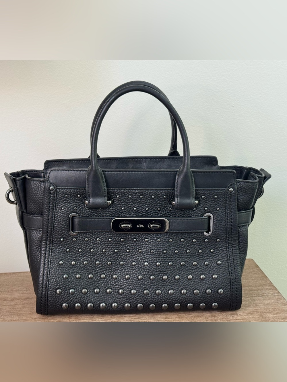 COACH 57697 Swagger Studs Rivets Hand bag Leather Black